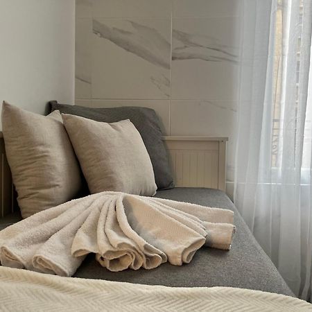 Charmant Studio Parisien Au Coeur Du 15E Arrondissement מראה חיצוני תמונה