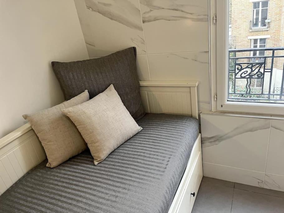 Charmant Studio Parisien Au Coeur Du 15E Arrondissement מראה חיצוני תמונה
